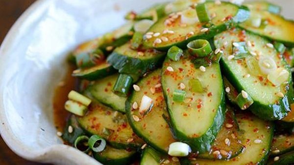 سلطة الخيار الكوري (كيمتشي)