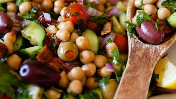 سلطة الحمص المتوسطية