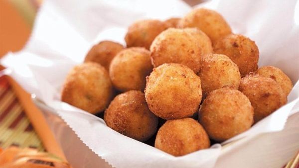 كرات البطاطا المقلية