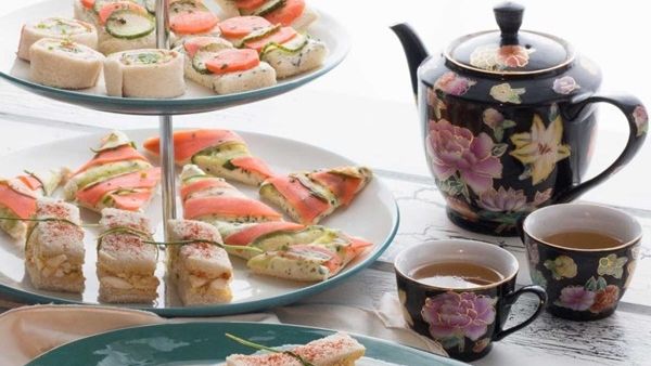 ساندويش سلطة البيض لفطور عيد الفصح