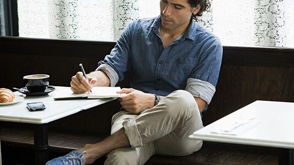 كيف تتخلص من رائحة الأحذية الكريهة؟