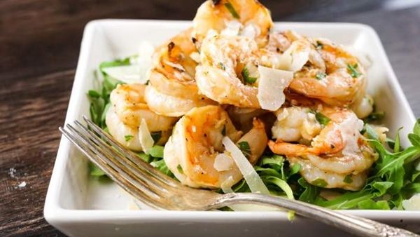 طبق الجمبري بالثوم 