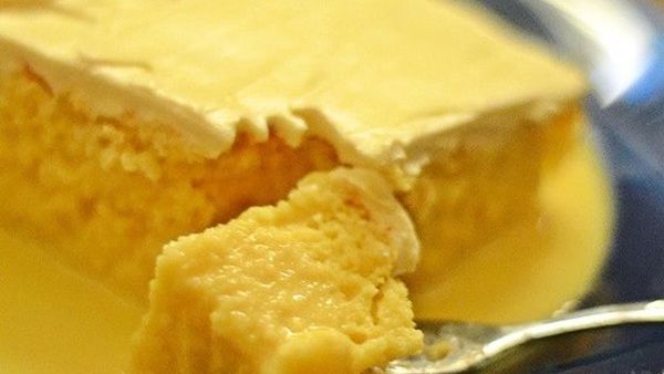 كعكة الزعفران بالحليب