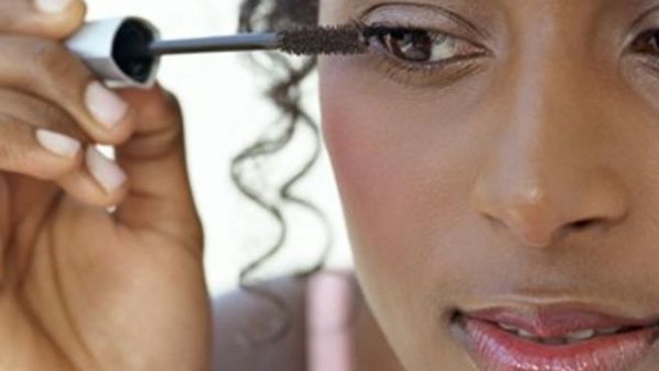 كيف تقتصدي في استعمال منتجات التجميل؟