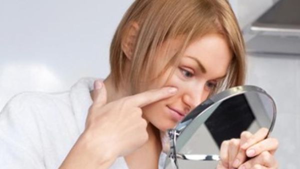 كيف تتوقفي عن العبث بالبثور؟