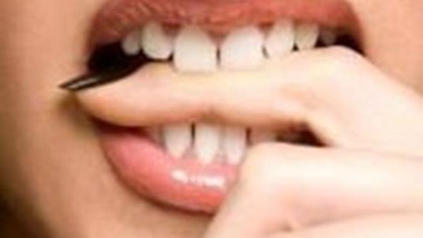 حل بسيط لمشكلة طحن الأسنان