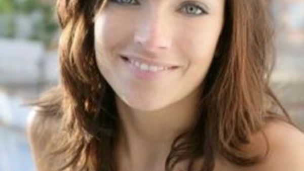 4 حقائق هامة يجب أن تعرفها كل النساء عن مستحضرات التجميل