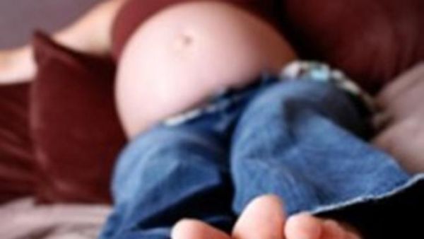 الأقدام المنتفخة سبب للإزعاج خلال الحمل
