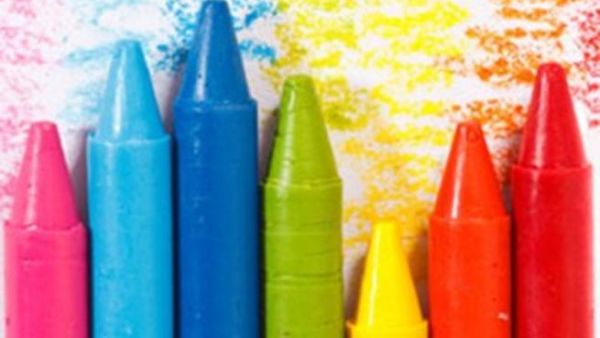 كيف تتخلصي من اللطخات الصعبة على الثياب المدرسية؟