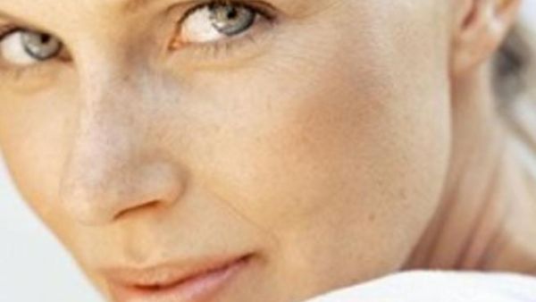 نصائح تجميل للأمهات المتعبات