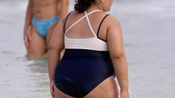 السباحة يمكن أن تقلل من مخاطر السمنة على الصحة