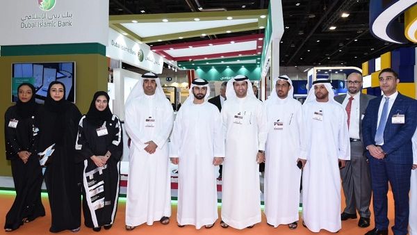 يعد معرض الإمارات للوظائف، الذي يقام في مركز دبي التجاري العالمي، من أهم المنصات الوطنية الرائدة التي توفر للباحثين عن العمل من شباب الإمارات فرص فريدة للتواصل المباشر مع كبرى جهات العمل ومدراء التوظيف.
