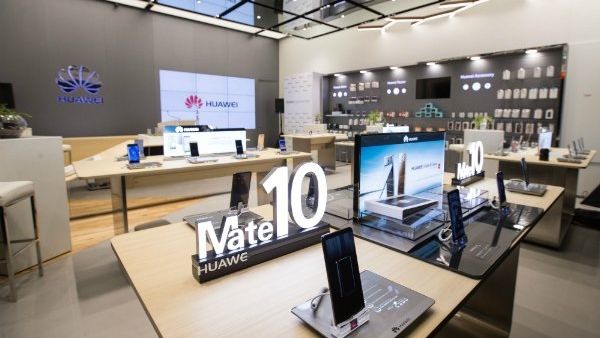 Huawei has opened its first Middle East store at the Dubai Mall. Woot! Huawei has opened its first Middle East store at the Dubai Mall. Woot!