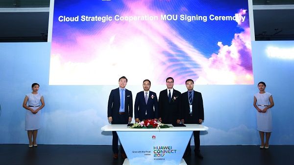 Huawei and Microsoft sign MoU at Huawei Connect_small Huawei and Microsoft sign MoU at Huawei Connect_small