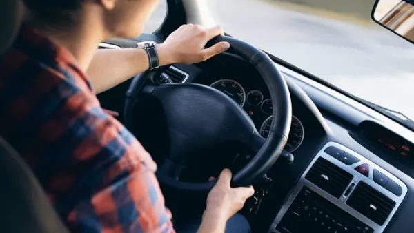 There are more than 3.2 million families in Saudi Arabia who employ private drivers. (Pexels)