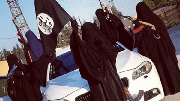  الألماني إبراهيم أغراه تنظيم “الدولة الإسلامية” بأربع زوجات وسيارة ثمينة