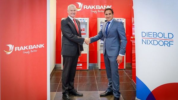 Peter England, CEO of RAKBANK (L) and Habib Hanna, Diebold Nixdorf, Managing Director, Middle East.