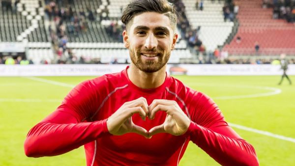 Iranian footballer Alireza Jahanbakhsh. (Twitter)