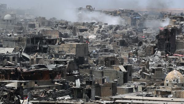 
On Sunday, Iraqi Prime Minister Haider al-Abadi toured Mosul and congratulated the soldiers "on achieving the big victory." (AFP) 
