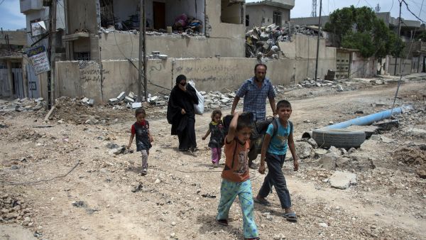 Iraqi forces, backed by air cover provided by a U.S.-led coalition, are currently engaged in a massive offensive aimed at driving Daesh out of Mosul. (AFP) 