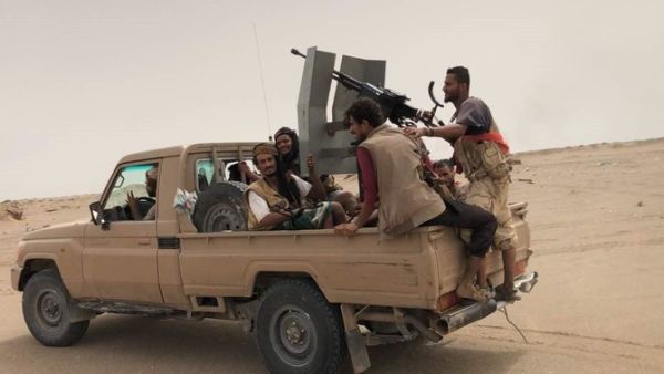 Yemeni pro-government forces during their fight against Iran backed Houthi militia near Hodeidah, Yemen. (AFP)
