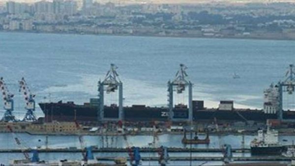 قدرت الشرطة الإسرائيلية كميات النفط المسربة بآلاف الأمتار المكعبة