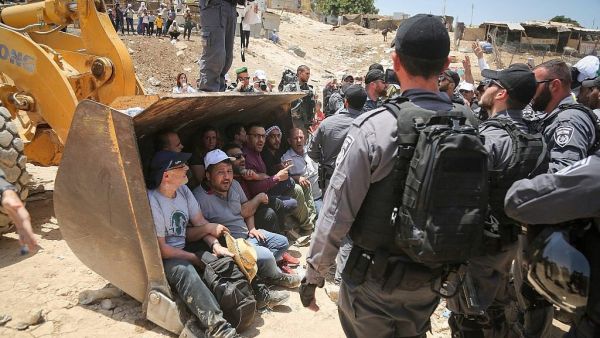 Israel's High Court freezes demolition of the West Bank bedouin village of Khan al-Ahmar. (Twitter)