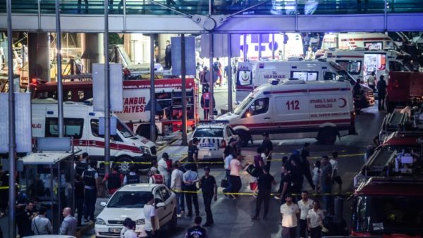 Emergency service vehicles following the June 28 attack at Istanbul Ataturk Airport (AFP/Ozan Kose)
