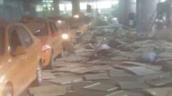 The aftermath of Tuesday's explosions at Istanbul Ataturk Airport (Twitter/Julian Roepcke)