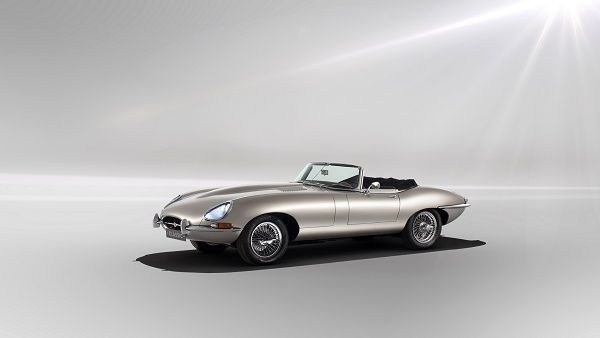 سيارات E-type الكهربائية.