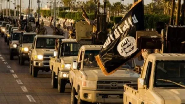رتل عسكري لمقاتلي تنظيم الدولة الاسلامية في ليبيا