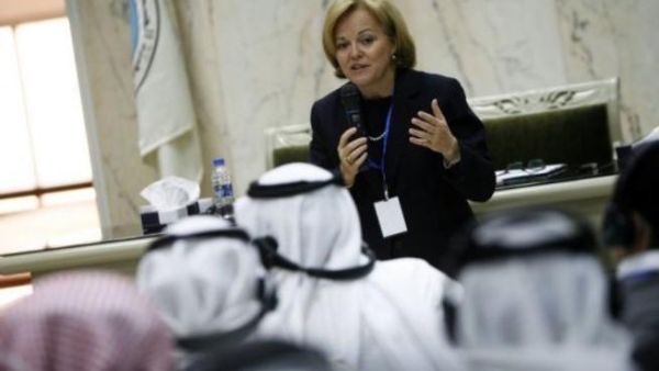 قتل السفير الاميركي السابق في هجوم تحملت الحماية جزءا من المسؤولية 