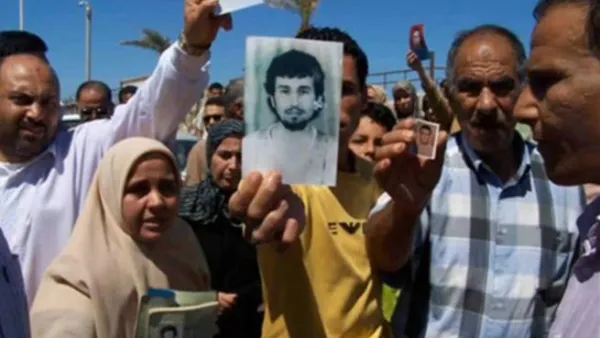 قوات القذافي تؤكد سيطرتها على الزاوية 