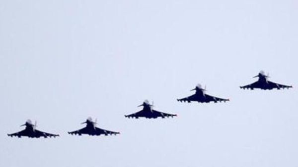 مقاتلات بريطانية فوق قاعدة لحلف الاطلسي جنوب ايطاليا 