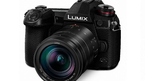 LUMIX G9 (FRONT)