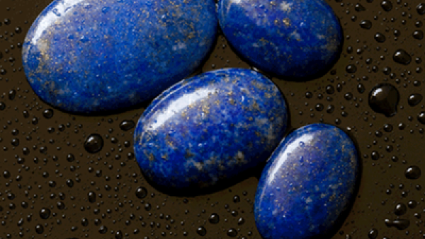 Lapis lazuli and heroin were found on the smugglers. (Shutterstock)