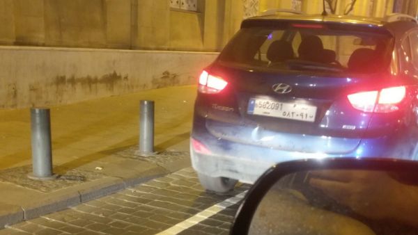 The week-old bike lane in Beirut is already getting trampled on by drivers who think it's a parking space. (Twitter/The961)
