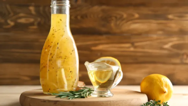 زيت الزيتون والليمون لتقضي على السموم من جسمك


