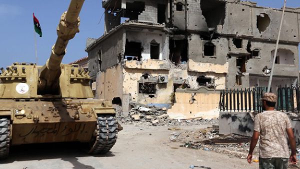 An attempt by the rival government to seize ministry buildings by force failed, January 2017. (AFP)