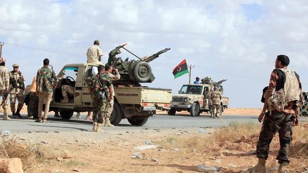 الخطر يهدد نصف مليون طفل في طرابلس الليبية
