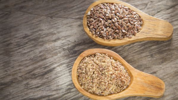 تلعب بذور الكتان دوراً في المساهمة في خسارة الوزن

