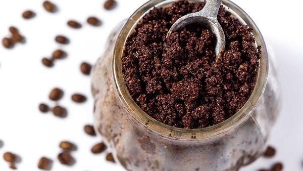 القهوة يمكن أن تكون أفضل رفيق لبشرتك