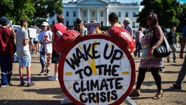 Rise for Climate: thousand march across US (Twitter)