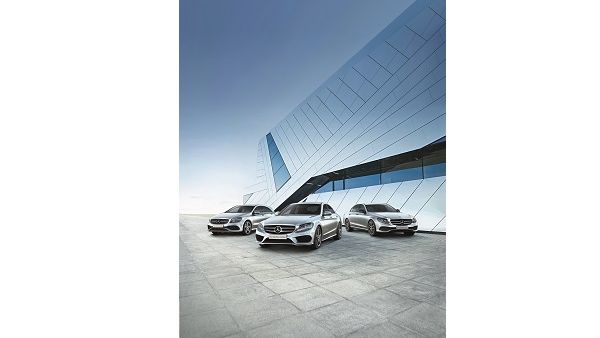 يمكن للعملاء الاختيار من بين تشكيلة متنوعة من السيارات المستعملة المعتمدة التي تتضمن نجمة الطراز نجمة الطراز C 200 (موديل عام 2018، 14,900 كم) ابتداءً من 16,995 ريال عُماني.