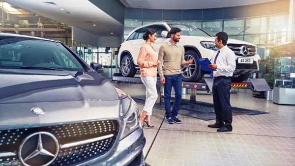 Mercedes-Benz Oman’s puts safety in focus for its first Service Week of 2017  