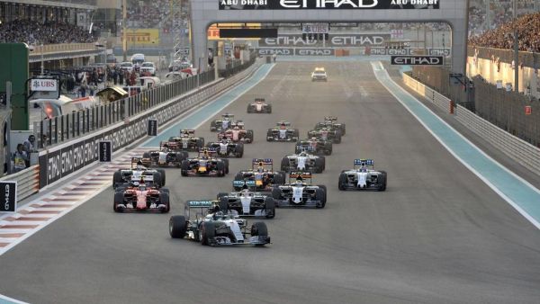 Mercedes AMG Petronas F1 Team's German driver Nico Rosberg leads after the start of the Abu Dhabi Formula One Grand Prix at the Yas Marina circuit. (AFP/File)