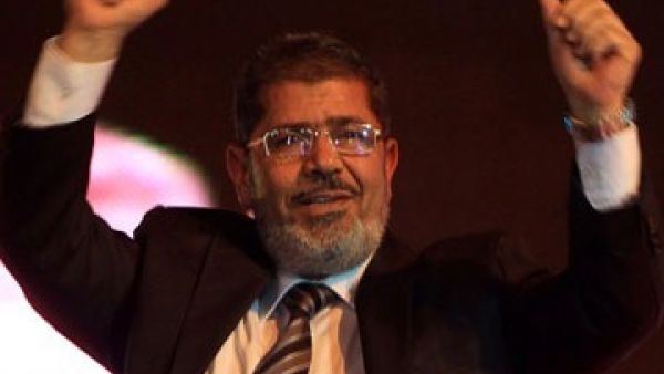 مرسي اتهم في قضية الهروب من سجن وادي النطرون