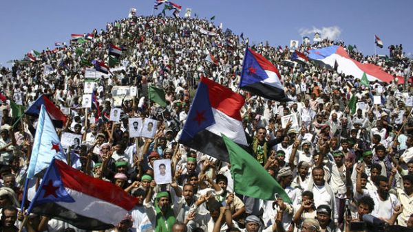 أشاد تولر بمواقف الحكومة اليمنية وتعاطيها الإيجابي في مختلف المراحل مع مساعي السلام