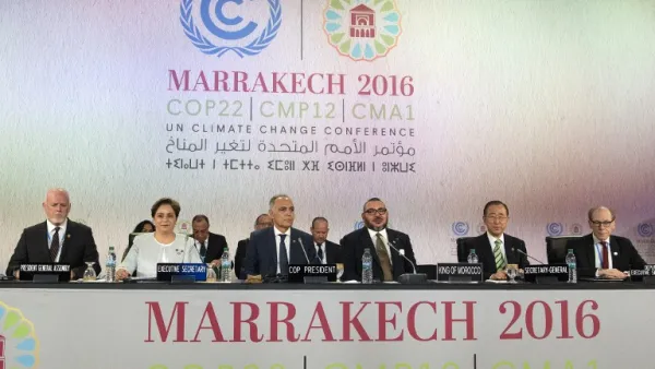 Morocco's King Mohammed VI (C-R), United Nations Secretary-General Ban Ki-moon (2nd R), Morocco's Foreign Minister Salaheddine Mezouar (3rd L), UN climate chief Patricia Espinosa of Mexico (2nd L) pose among others prior to the opening session of the UN climate conference in Marrakesh. (AFP/Fadel Senna)