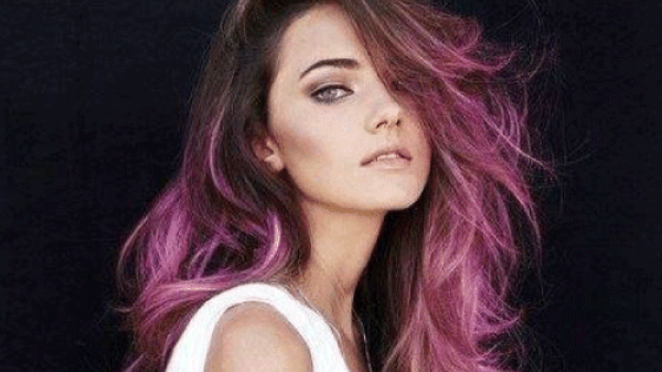 يجب أن نختار اللون المناسب الذي يلائم لون الشعر الطبيعي والبشرة